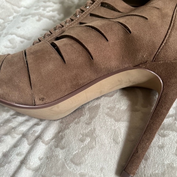Steve Madden lace up booties - Picture 6 of 10